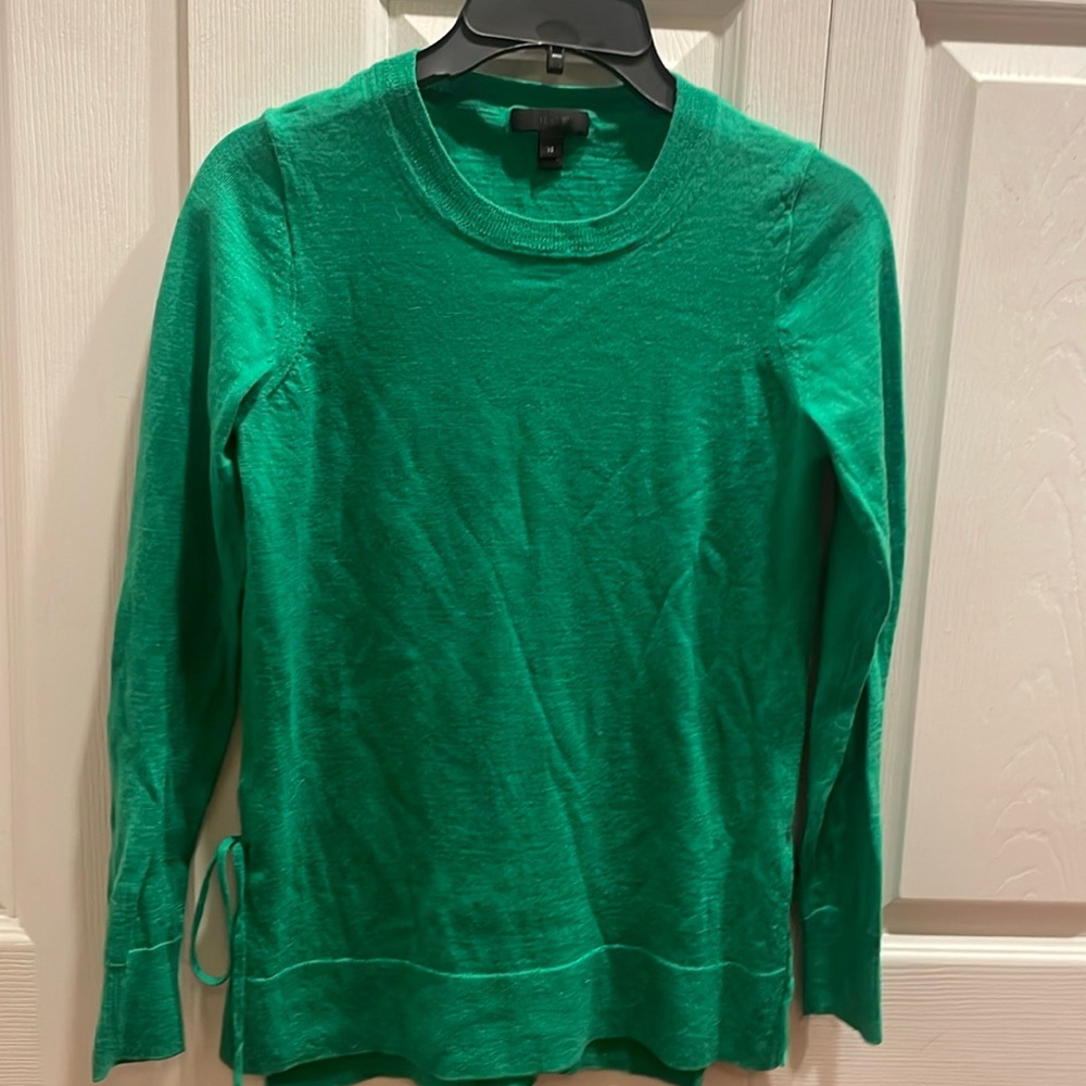 J.Crew, Kelly Green sweater . St Patrick’s day. Cute side detail preppy